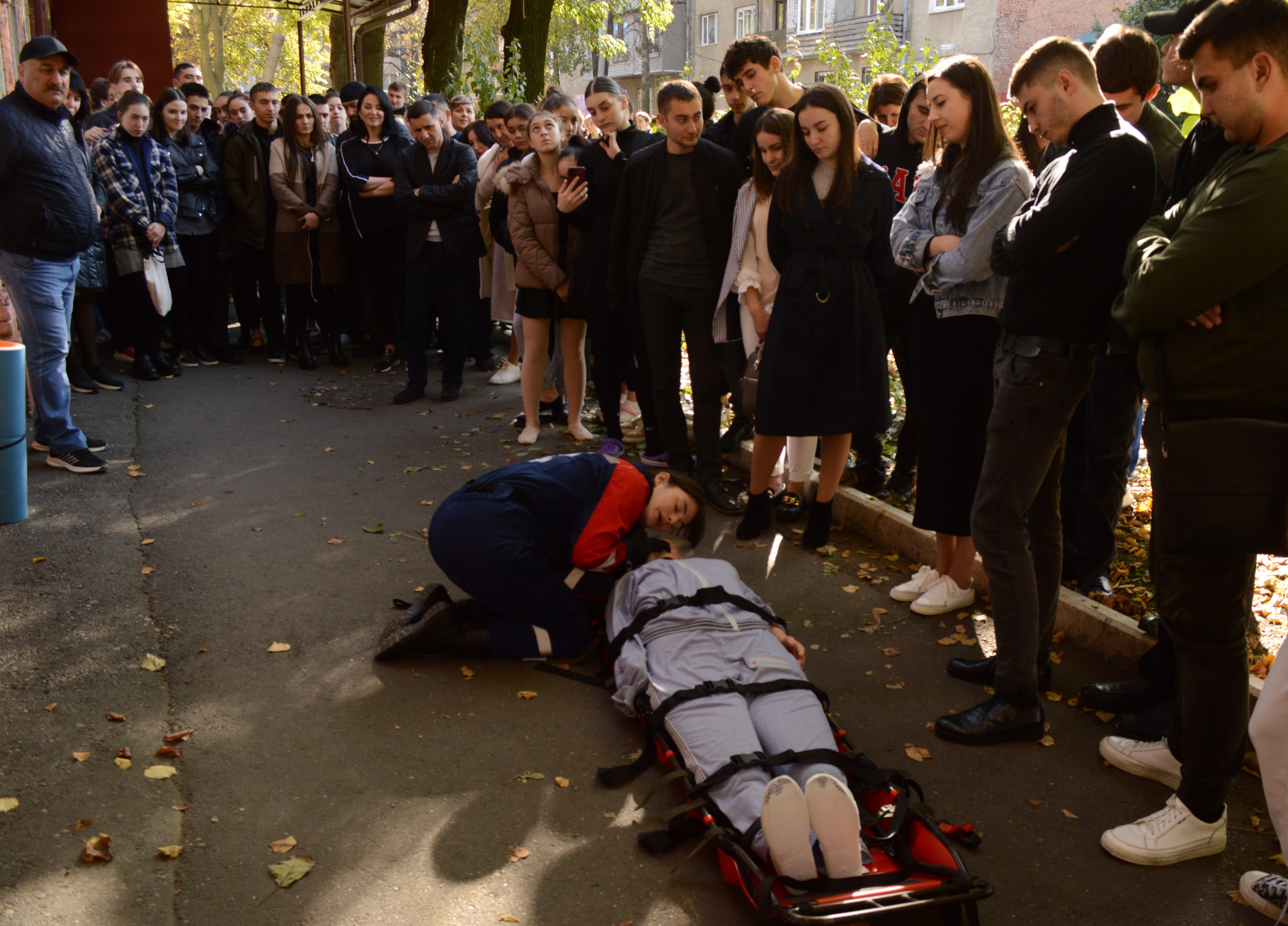 26 октября в Республиканском колледже культуры провели объектовую тренировку по антитеррору, гражданской обороне и пожарной безопасности.